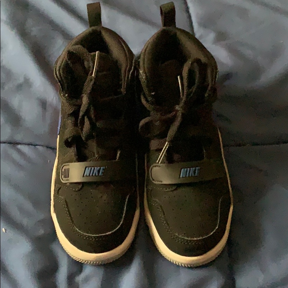 Kids Nike Shoe